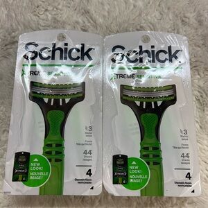 Schick Extreme3 Men's Sensitive Disposable Razors, 4 Ct. Total 8 Razors (pack 2)